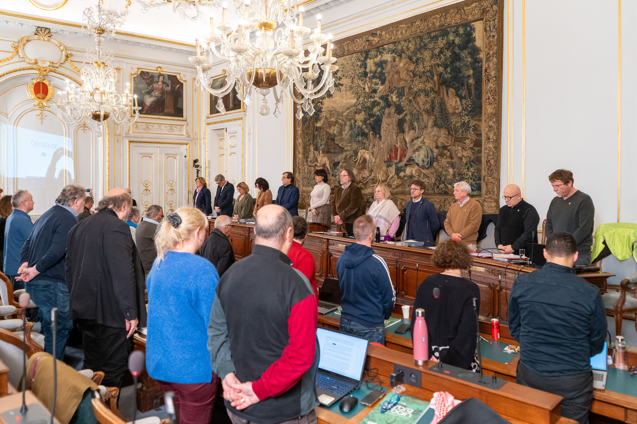 Une minute de silence lors du Conseil du 27 novembre